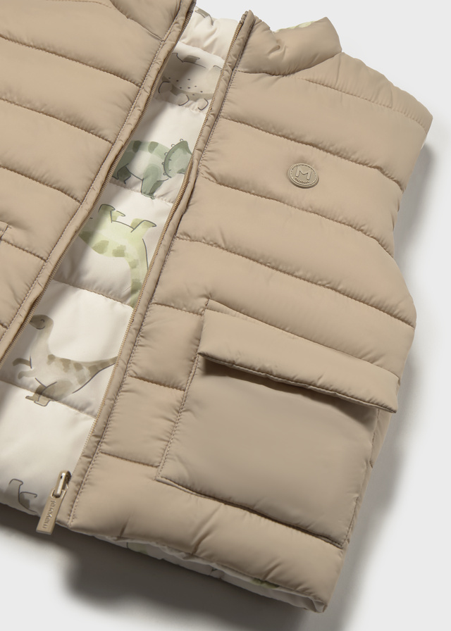 Бебешки двулицев елек в бежов цвят с щампи на динозаври Mayoral - 5